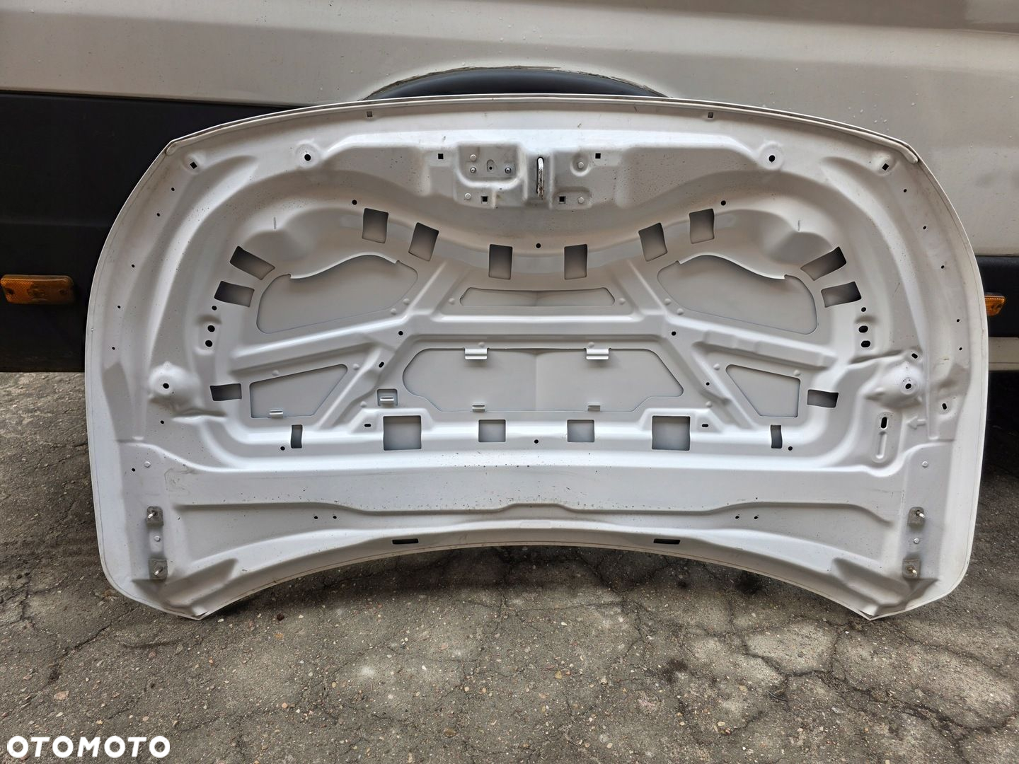 MASKA OPEL CORSA F - 8
