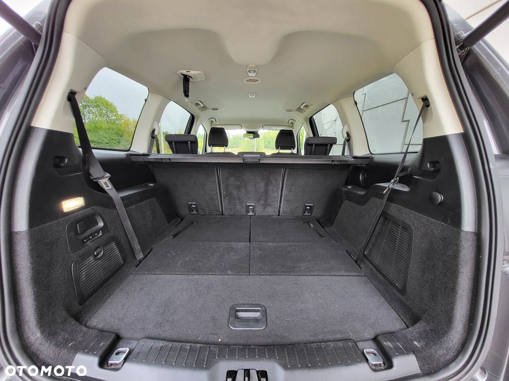 Ford Galaxy - 28