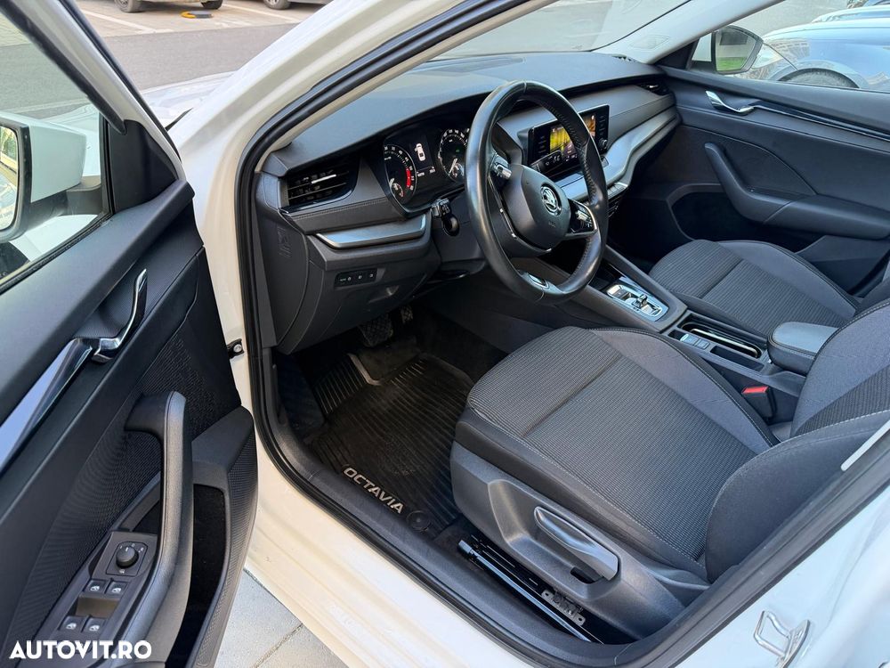 Skoda Octavia 2.0 TDI DSG Style - 12