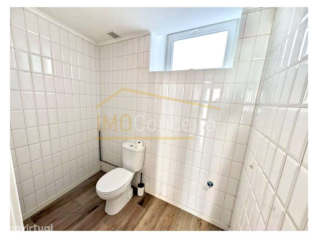Loja/ possibilidade de afectação p/ habitação II Torres Novas - Grande imagem: 4/9