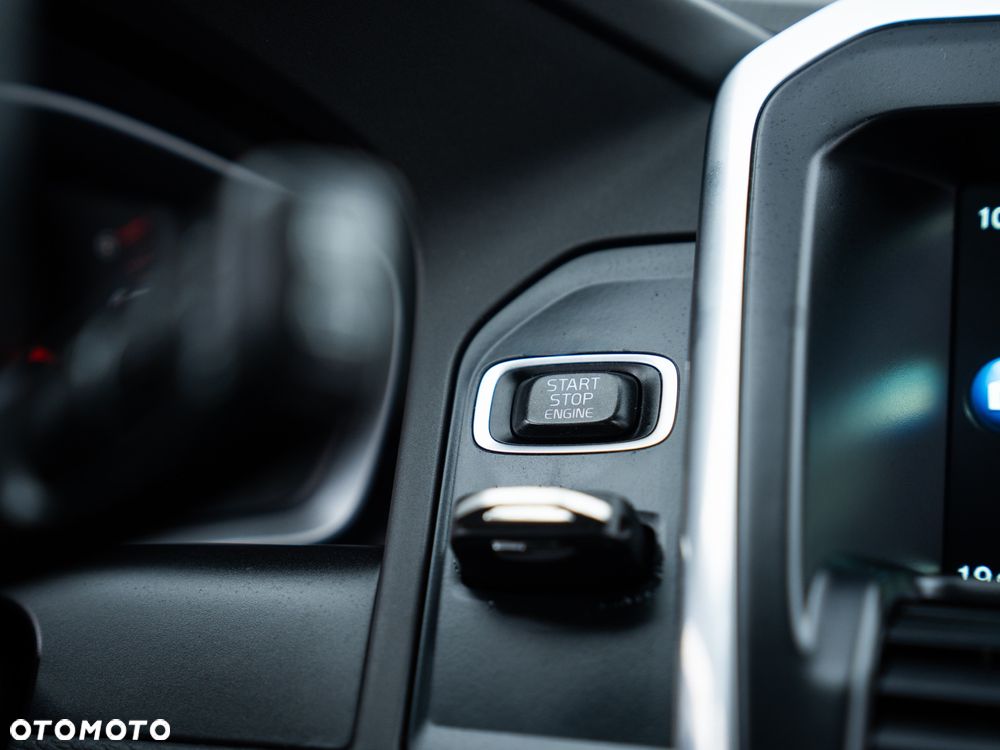 Volvo XC 60 D3 Geartronic Kinetic - 33