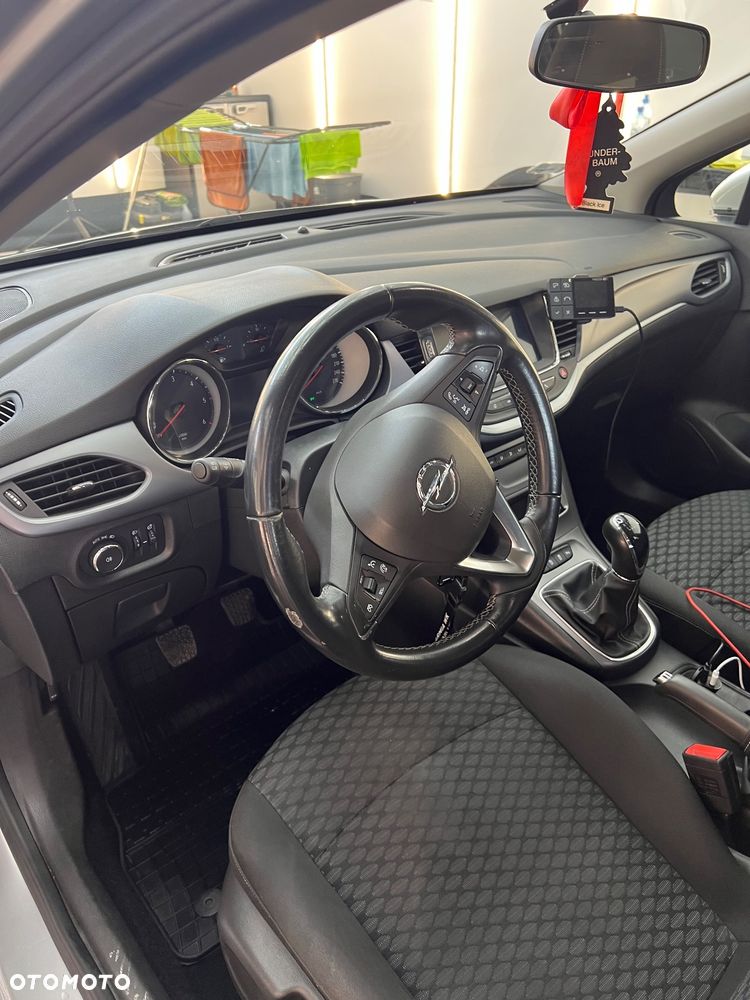 Opel Astra - 10