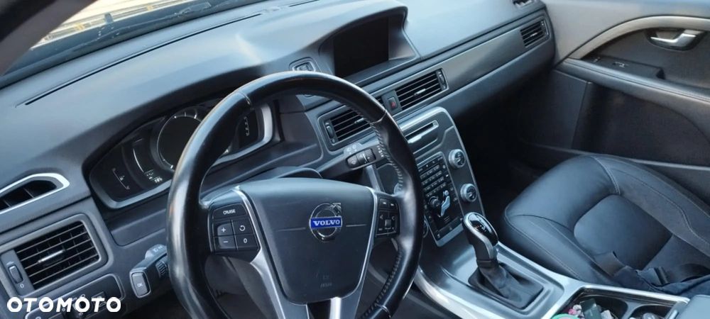 Volvo V70 D3 Geartronic Momentum - 10