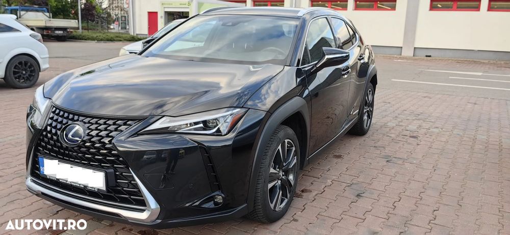 Lexus UX 250h Business Edition - 2
