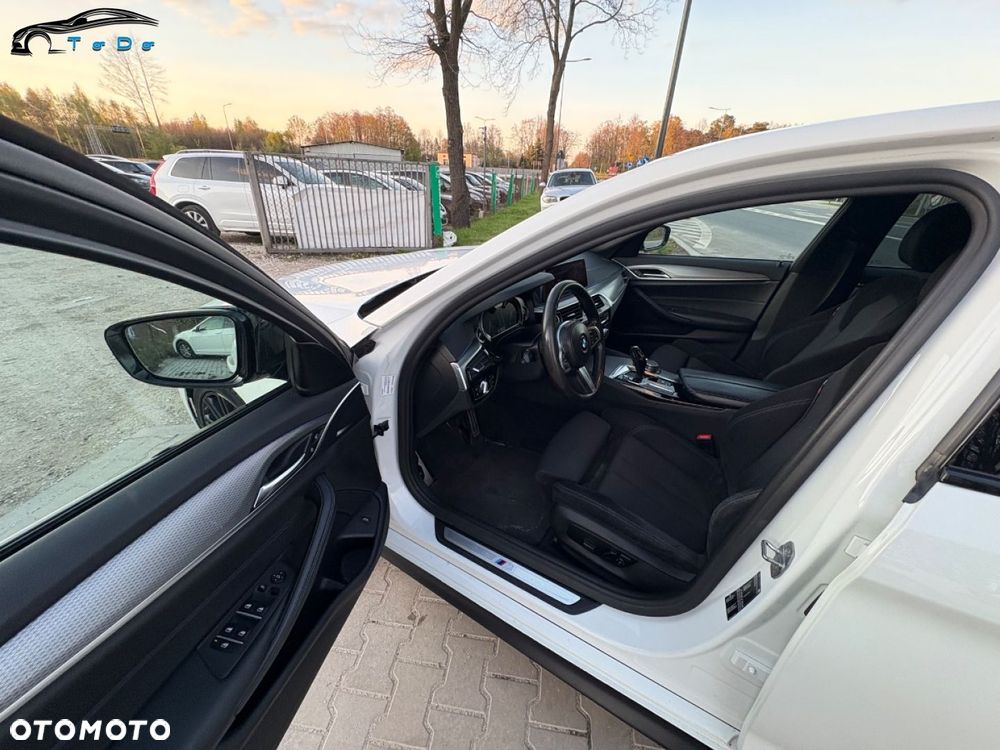 BMW Seria 5 520d M Sport - 19