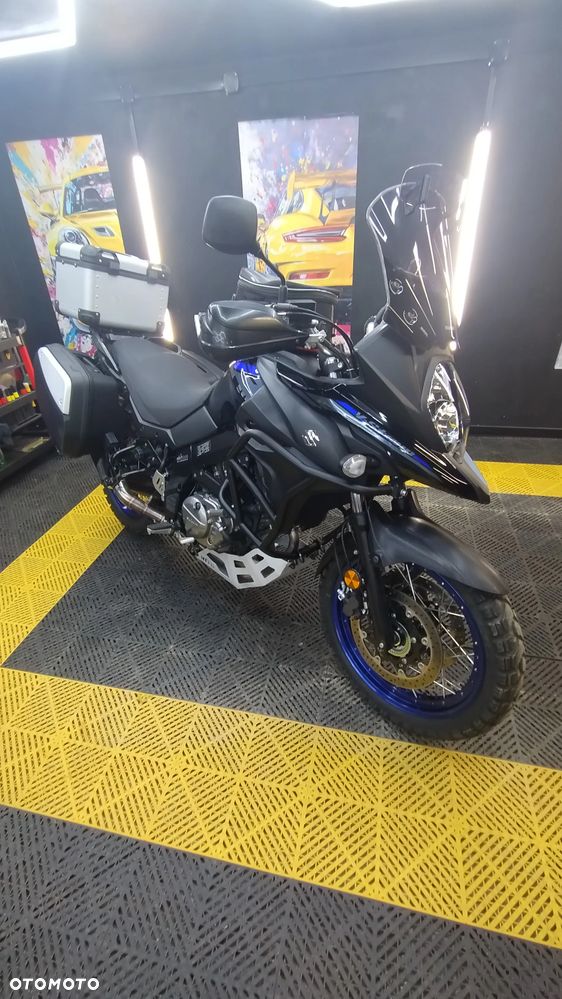 Suzuki V-STROM - 9