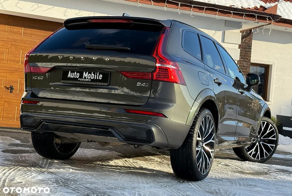 Volvo XC 60 B4 D AWD Plus Dark - 6