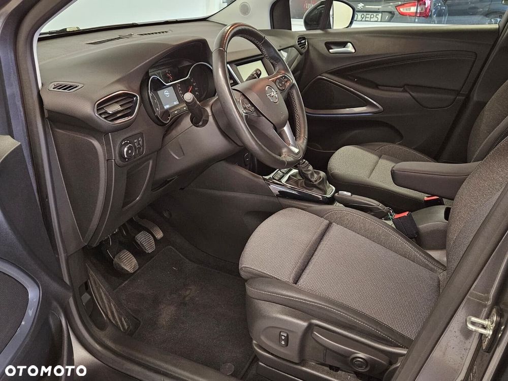 Opel Crossland X - 8