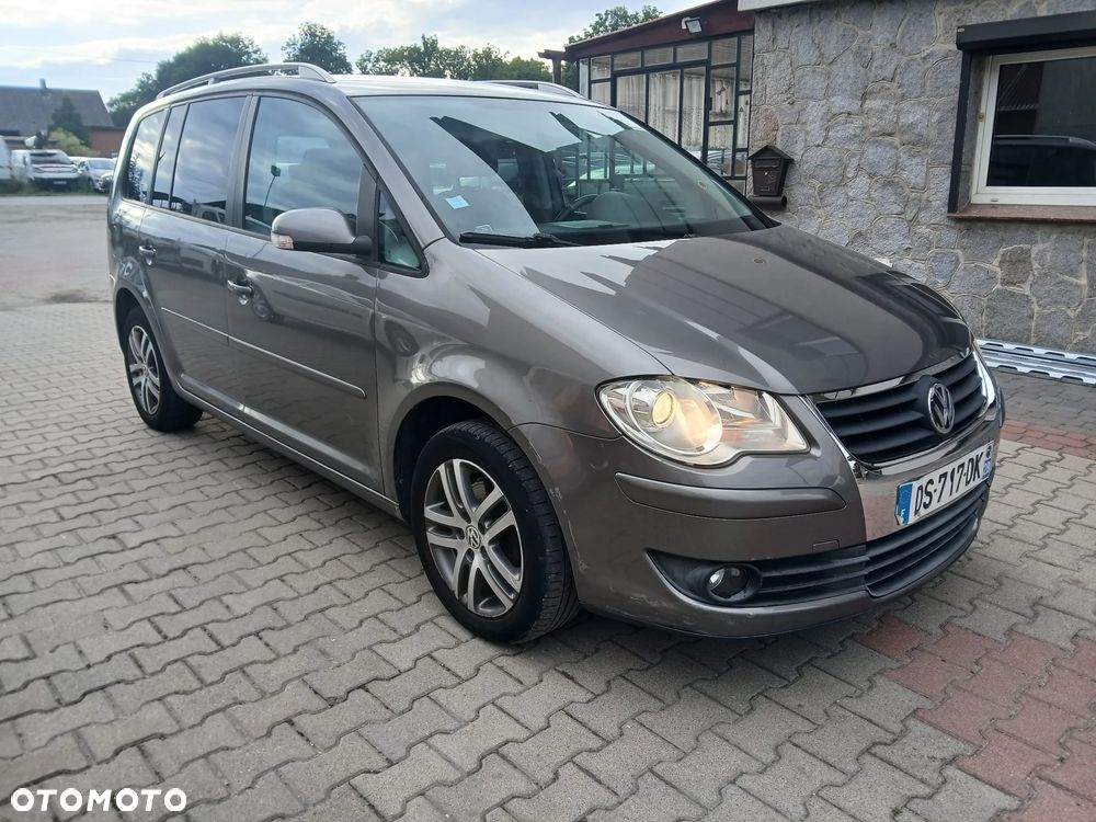 Volkswagen Touran 1.9 TDI Highline - 3