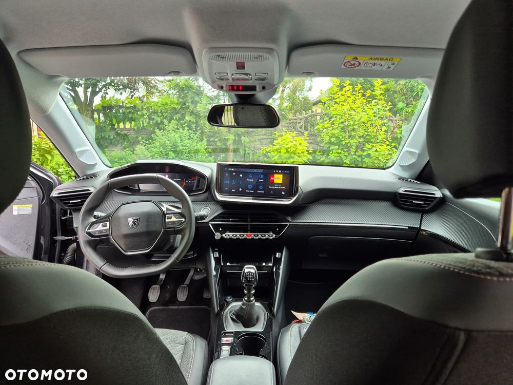 Peugeot 208 TURBO 100 Allure - 10