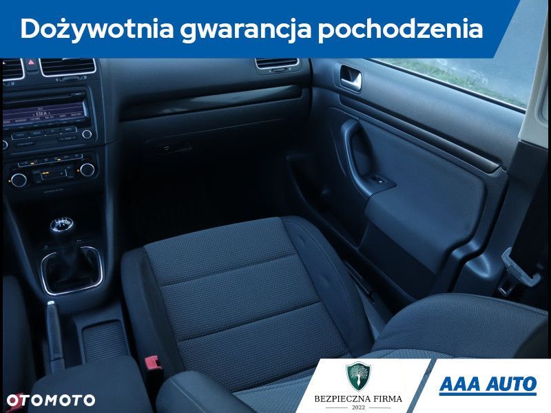 Volkswagen Golf Variant - 10