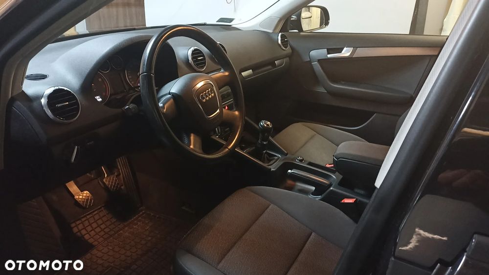 Audi A3 Sportback 1.2 TFSI Attraction - 14