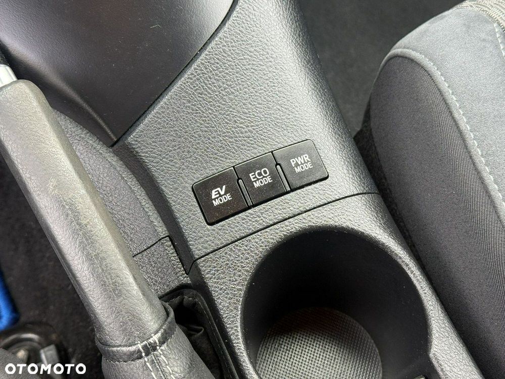 Toyota Auris - 17