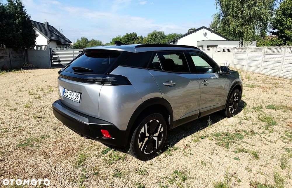 Peugeot 2008 PureTech 100 Allure S&S BVM6 - 22