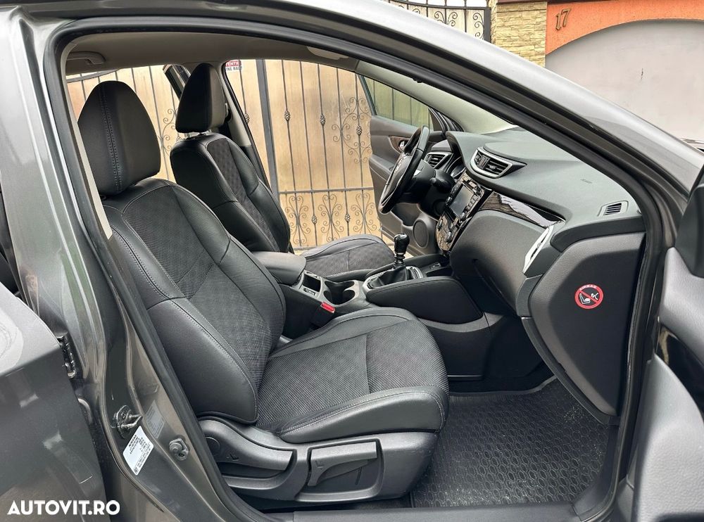 Nissan Qashqai 1.6L dCi Start/Stop 4X4-i Tekna - 18