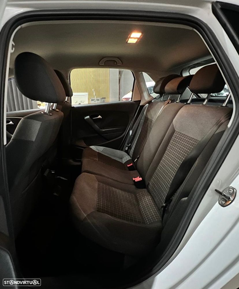 VW Polo 1.0 Confortline - 6