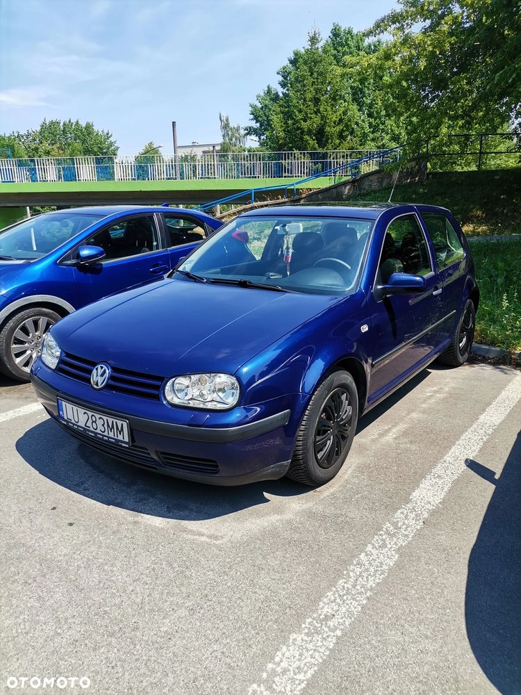Volkswagen Golf 1.4 Basis - 1