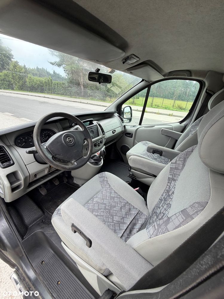 Opel Vivaro - 9