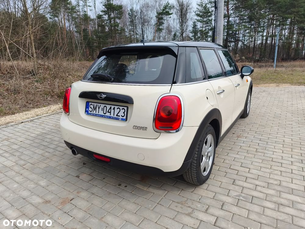 MINI Cooper Standard - 6