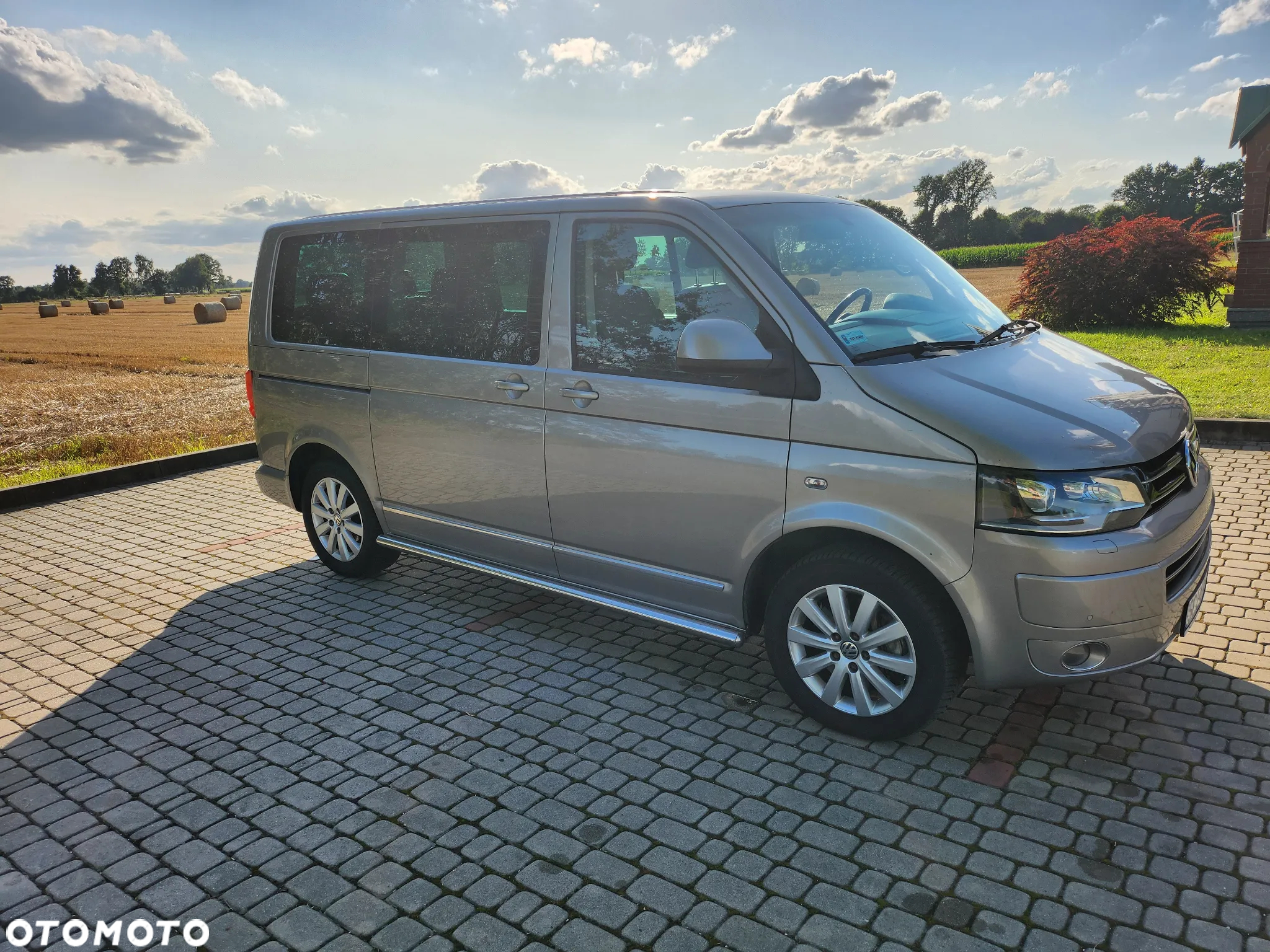 Volkswagen Multivan - 5