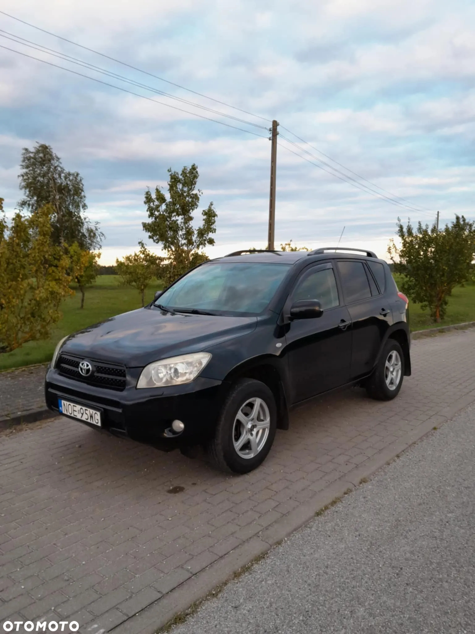 Toyota RAV4 - 2