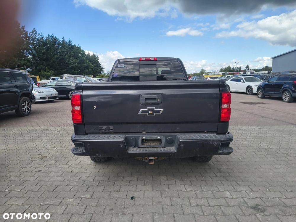 Chevrolet Silverado - 5