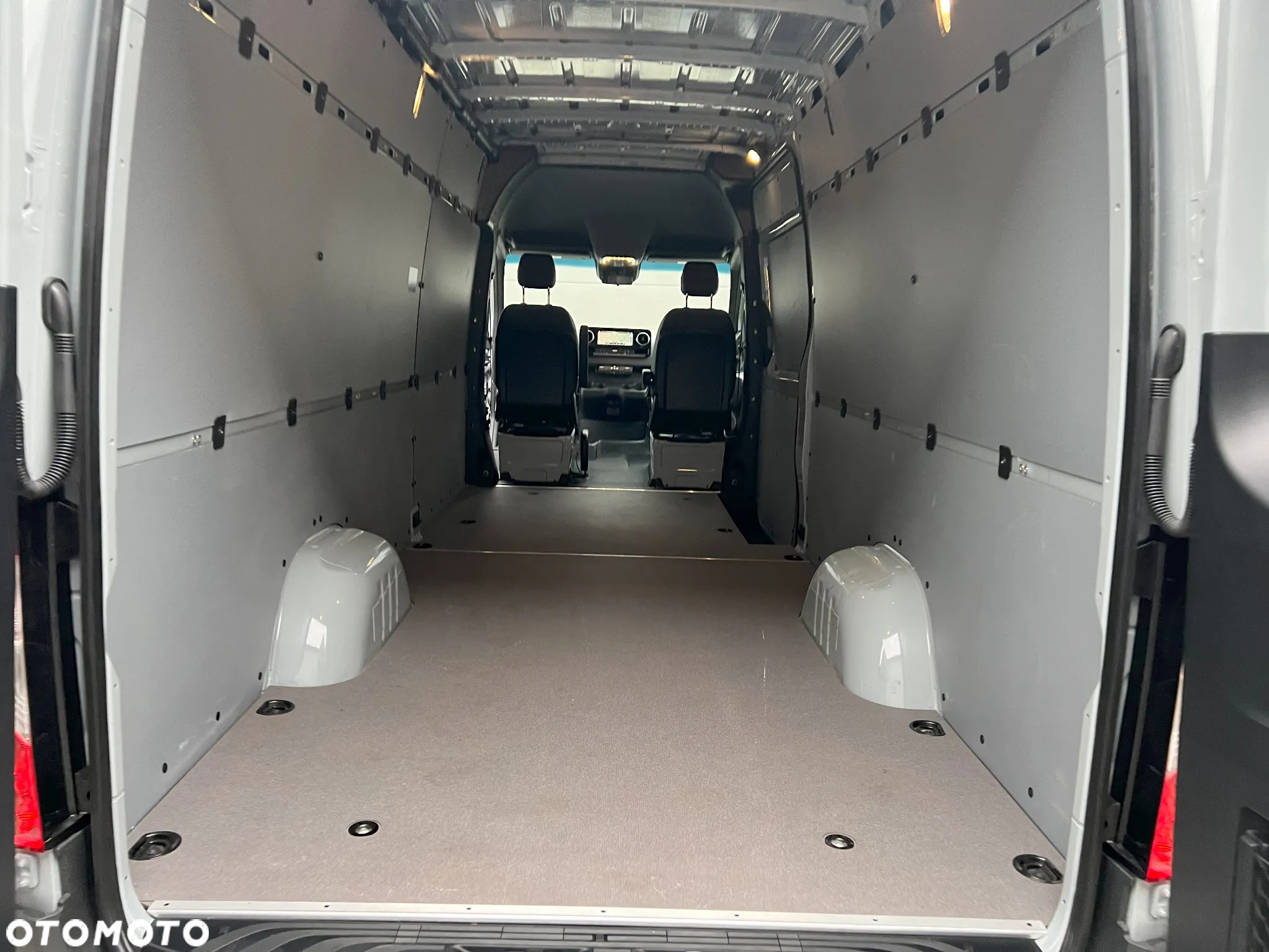 Mercedes-Benz SPRINTER 4X4 AWD - 13