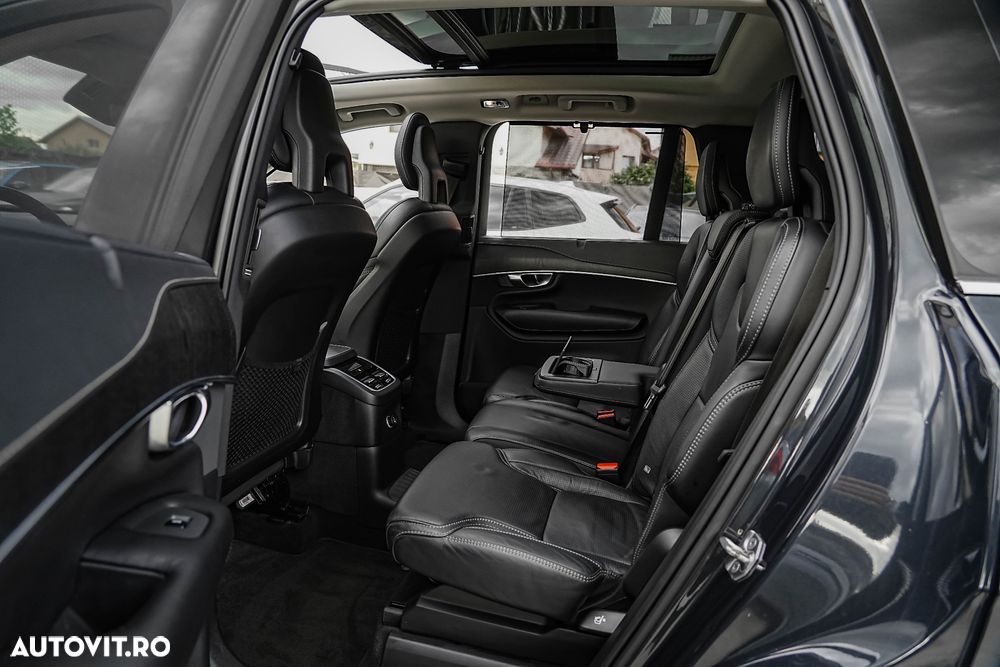 Volvo XC 90 Recharge T8 eAWD Inscription - 12