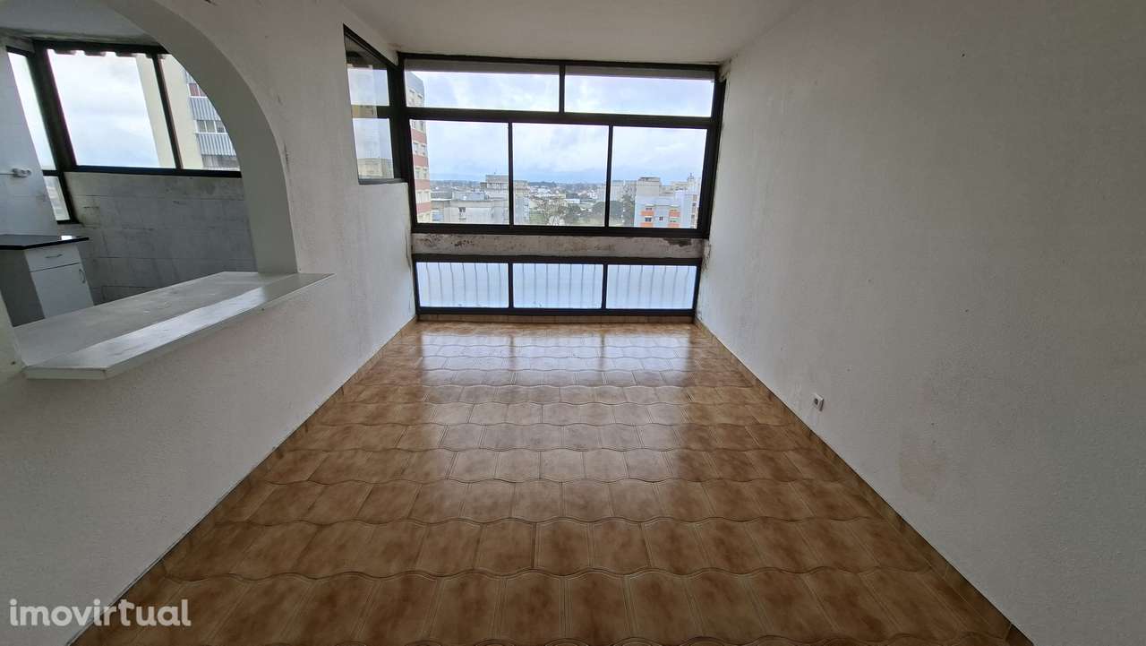 Apartamento T3 com 100m² em Santo António da Charneca - Grande imagem: 4/14
