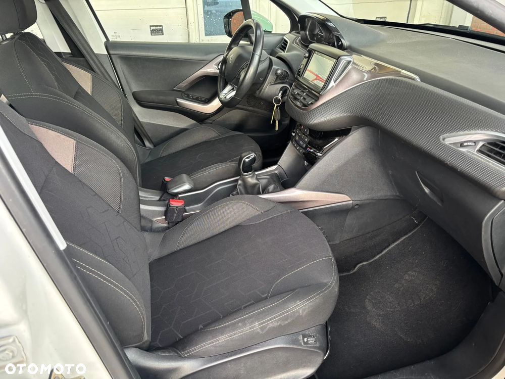 Peugeot 2008 120 VTI Allure - 17