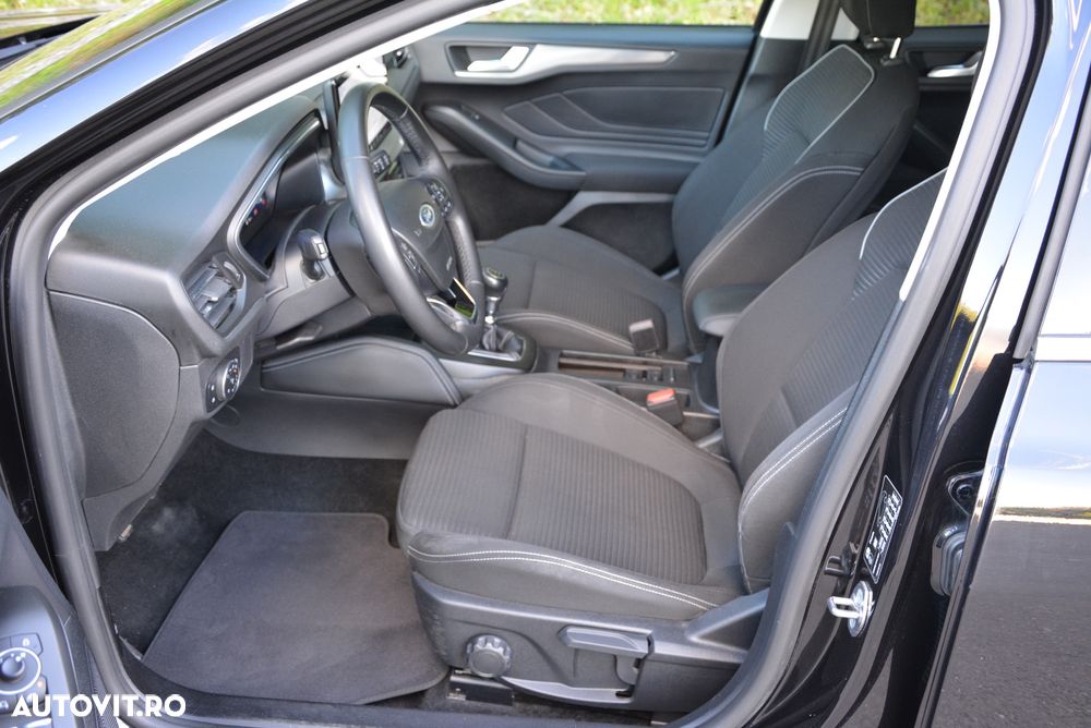 Ford Focus 1.0 EcoBoost Hybrid TITANIUM X - 13