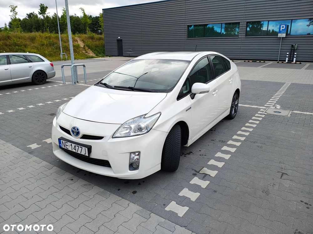 Toyota Prius 1.8 HSD Luna - 3