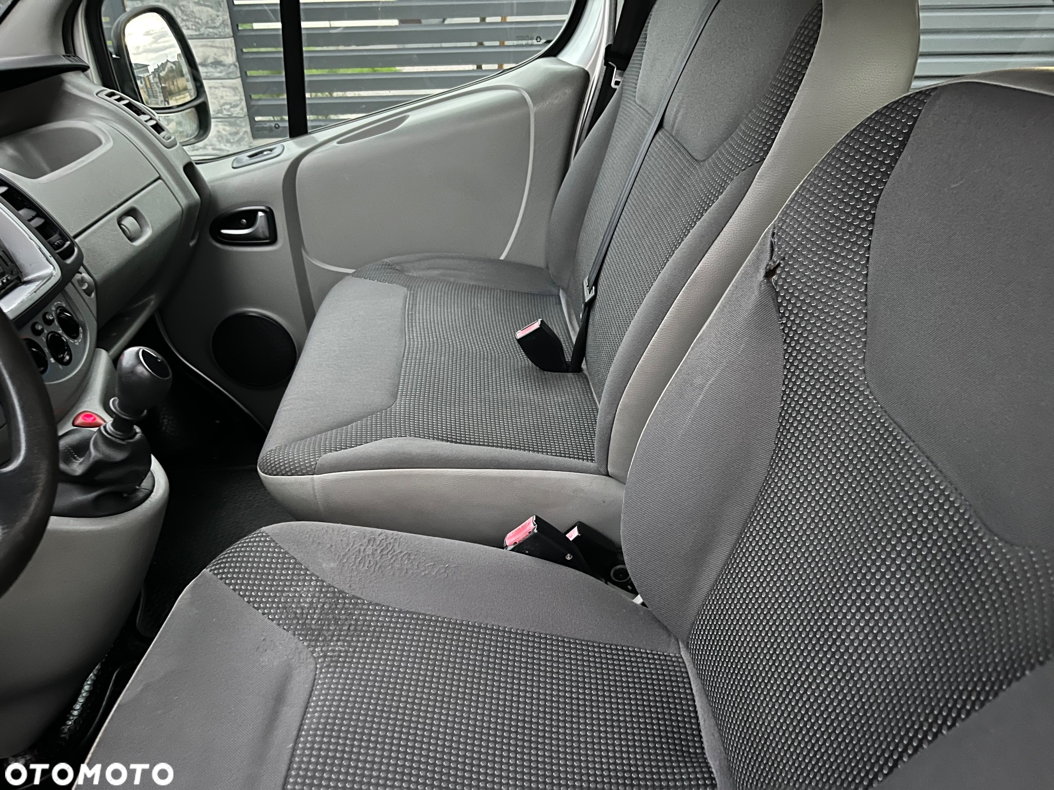 Opel Vivaro L2H1 2.9t - 16