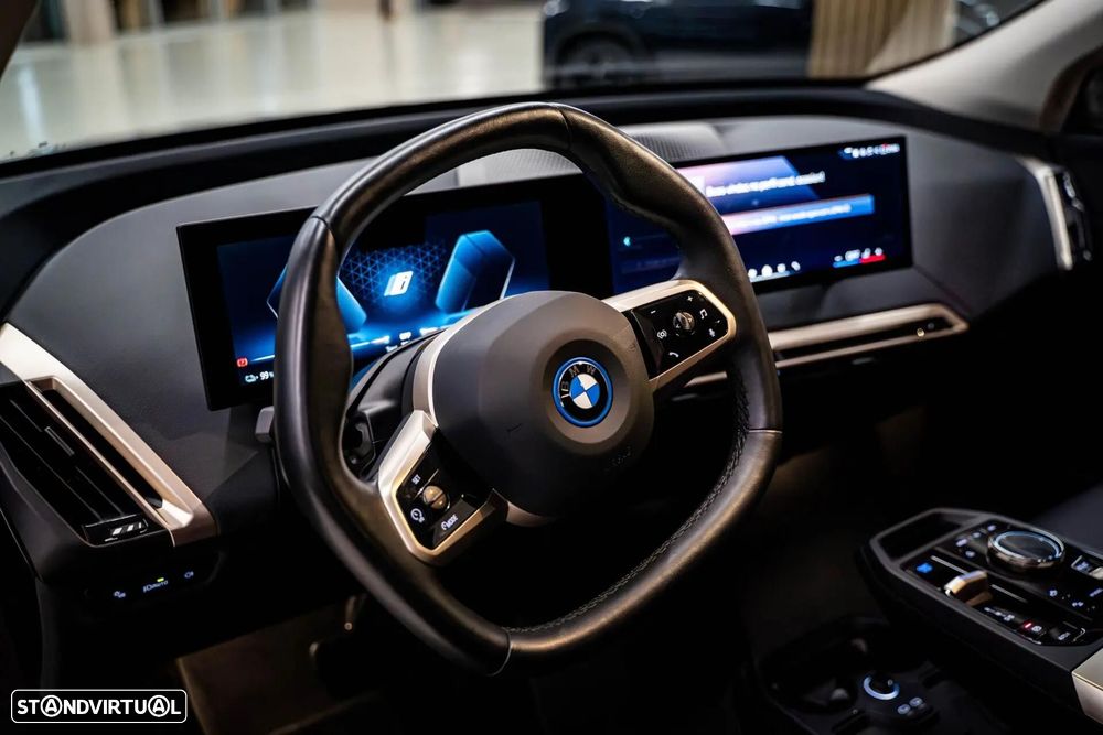 BMW iX xDrive 40 - 25