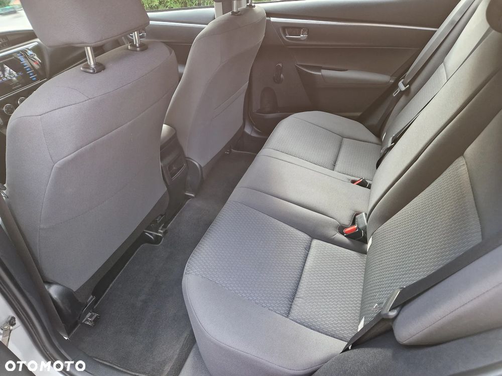 Toyota Corolla - 8