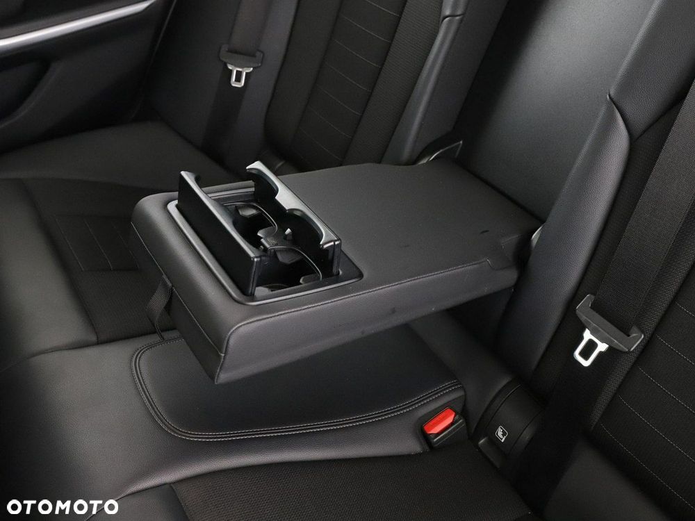 BMW Seria 3 318d Sport Line - 39