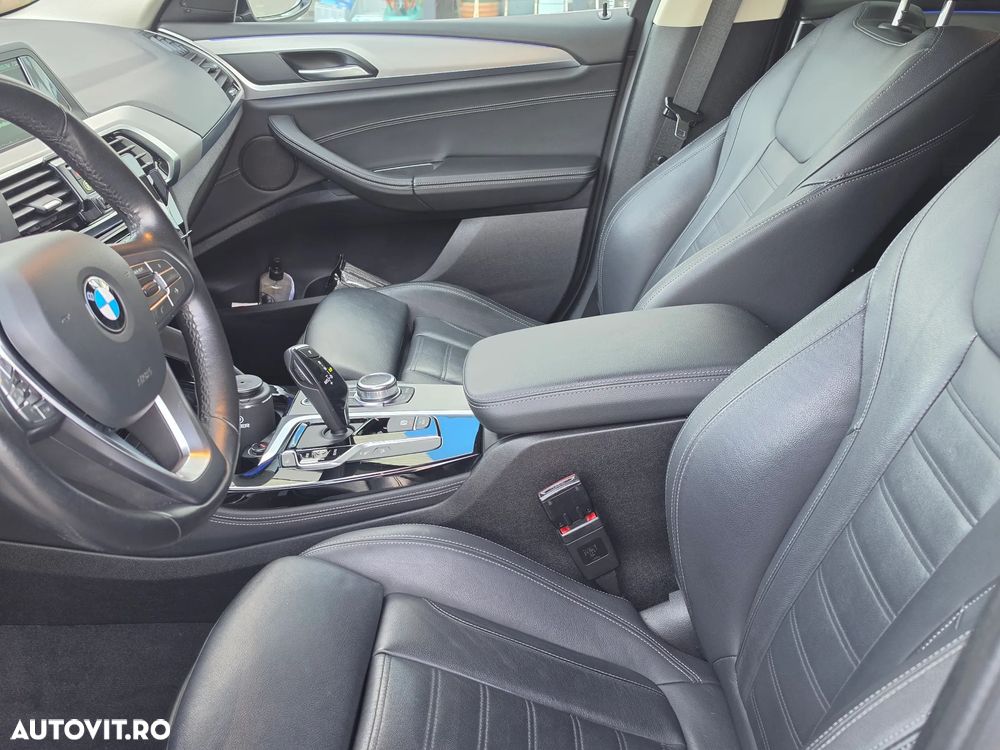 BMW X4 xDrive20i AT - 8