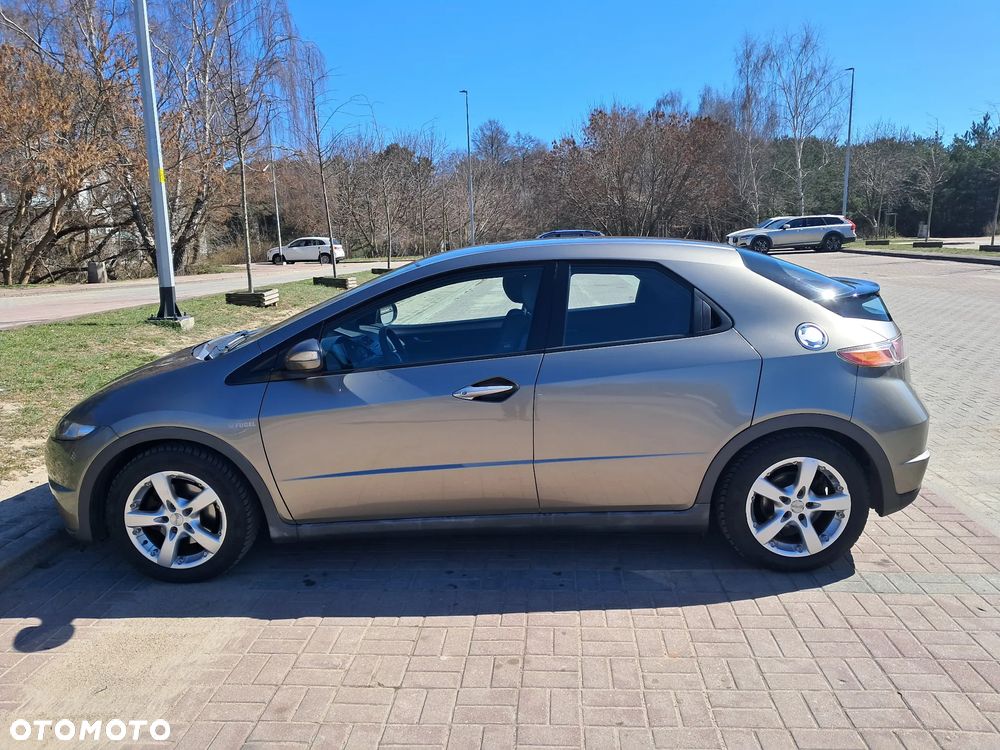 Honda Civic 1.4 Comfort - 1