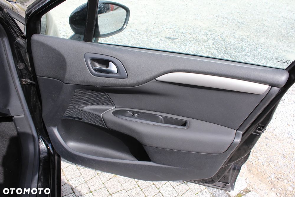 Citroën C4 1.6 VTi Attraction - 22