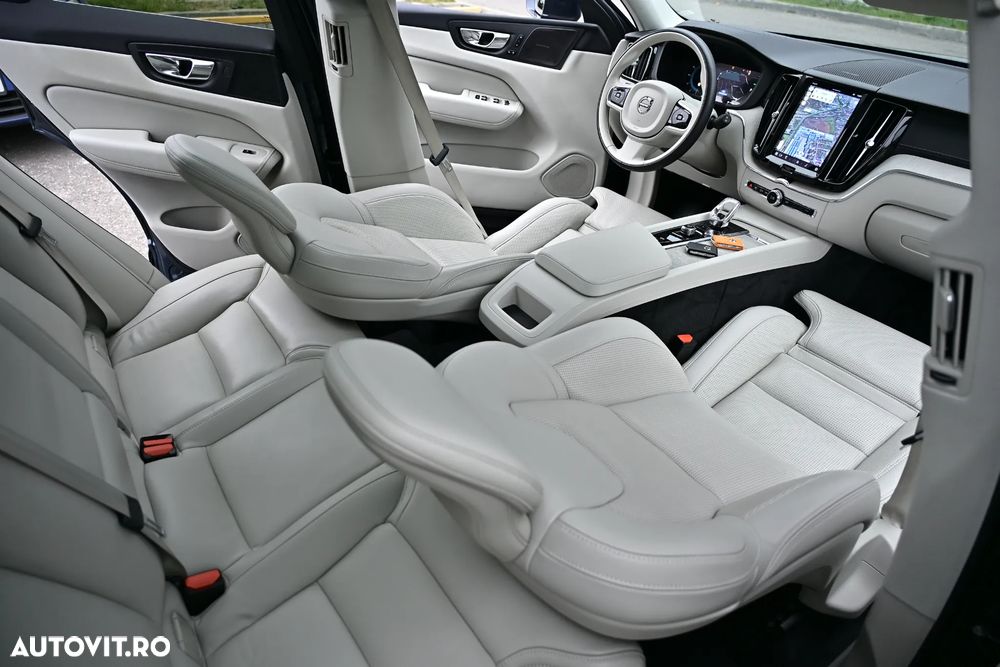 Volvo XC 60 T6 AWD Recharge Geartronic Inscription Expression - 9