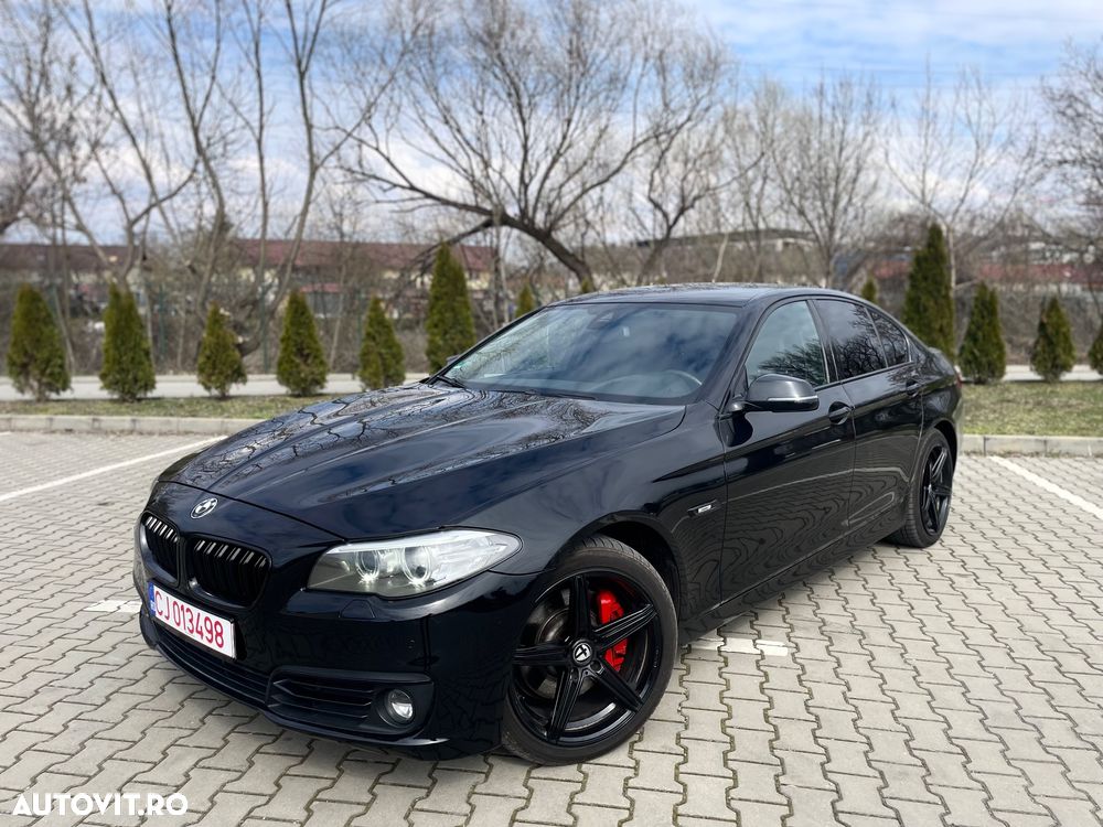 BMW Seria 5 525d Aut. Luxury Line - 1