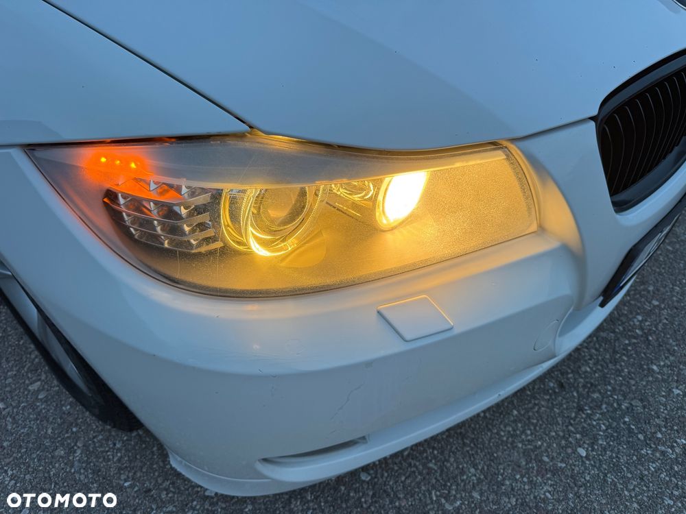 BMW Seria 3 320d DPF - 37