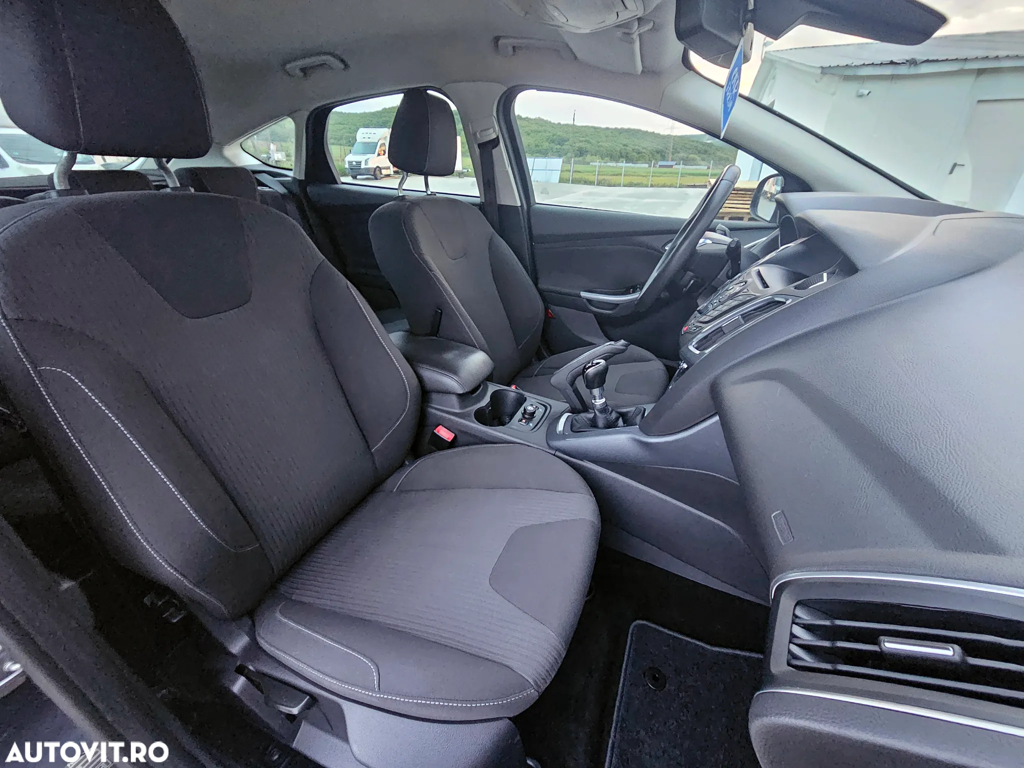 Ford Focus 1.6 TDCi DPF Start-Stopp-System Titanium - 27