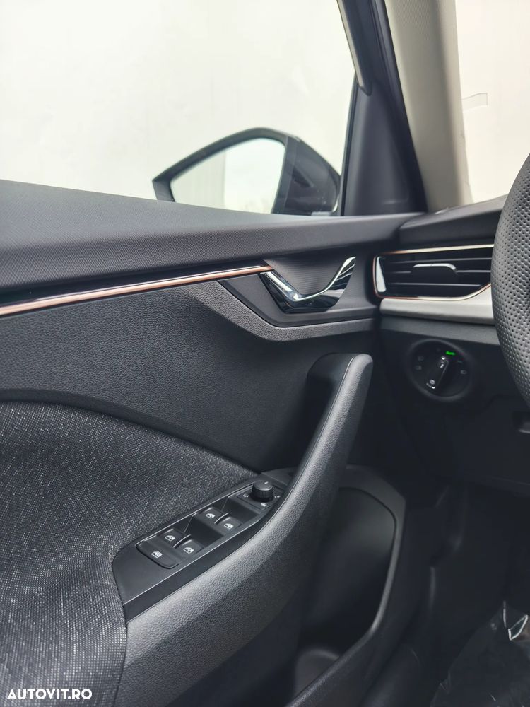 Skoda Kamiq 1.0 TSI DSG Selection - 24