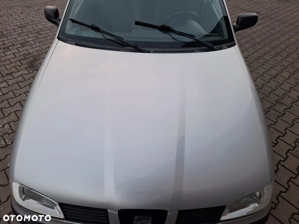 Seat Ibiza Cordoba Vario maska LS7N - 1