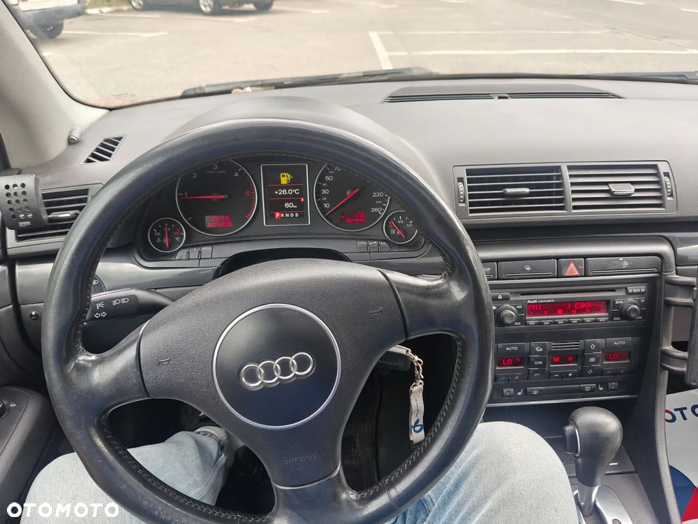 Audi A4 Limousine 2.5 TDI Quattro Tiptronic - 19