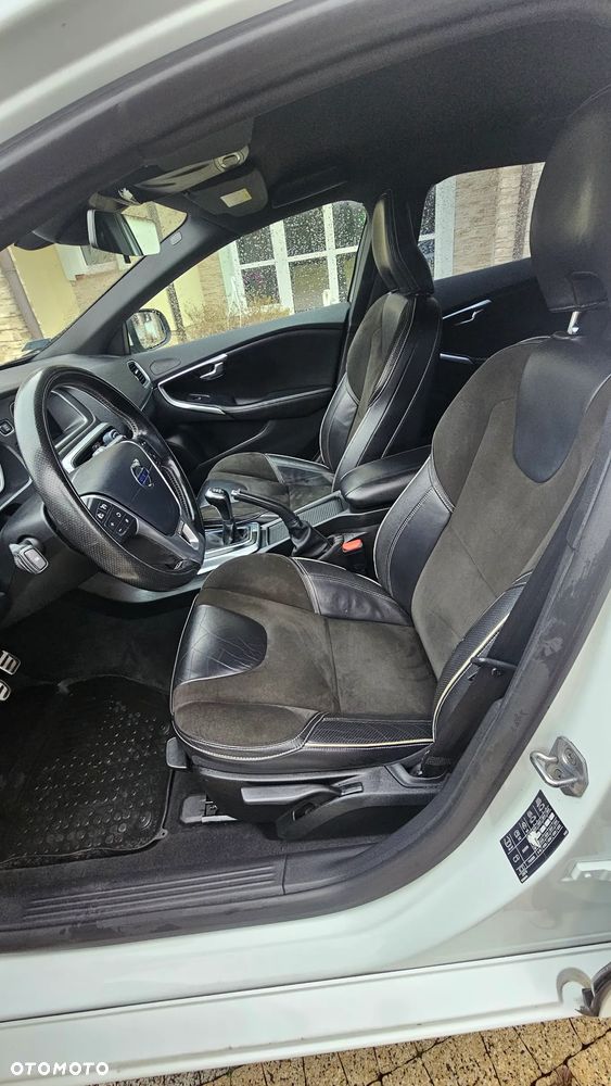 Volvo V40 D2 Drive-E R-Design Kinetic - 9