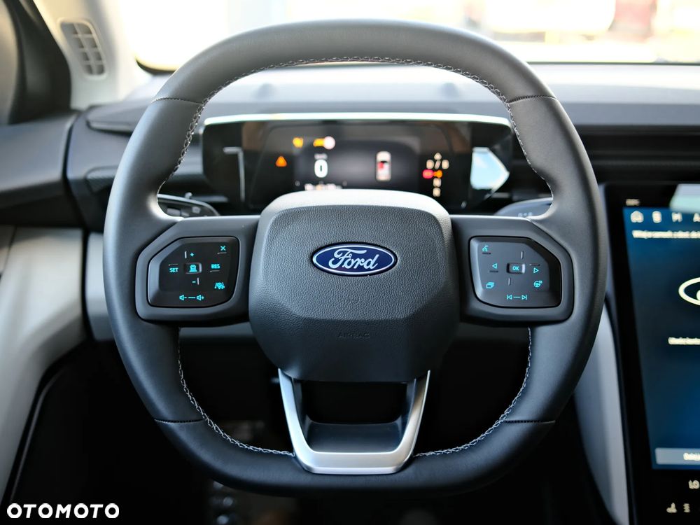 Ford Explorer 79kWh Premium RWD - 19