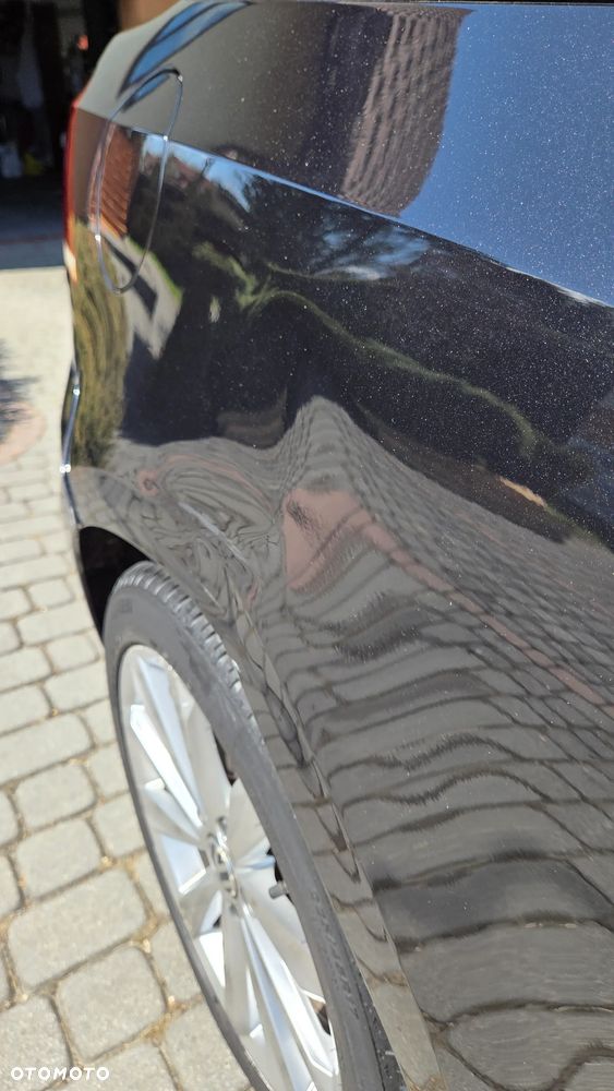 Volkswagen Golf 1.6 TDI DPF Highline - 21