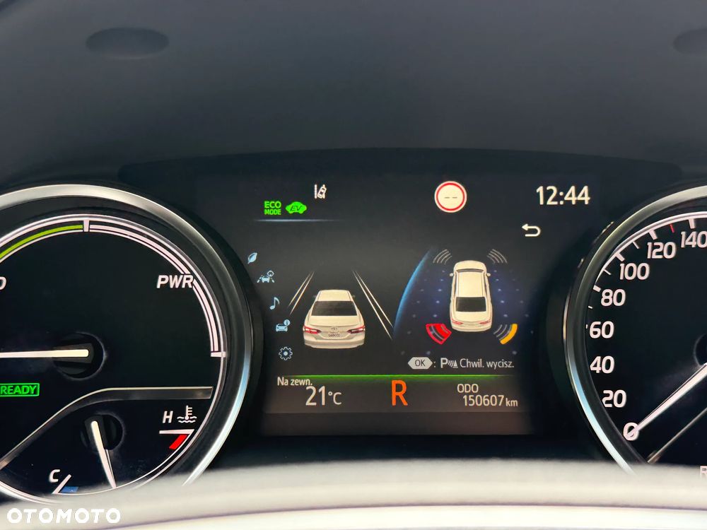 Toyota Camry 2.5 Hybrid Comfort CVT - 19